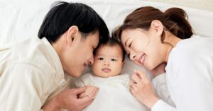 赤ちゃん連れ旅行の持ち物リスト｜6〜12ヶ月“離乳食期の必需品＆荷物を減らすコツ”完全ガイド【PDF付き】